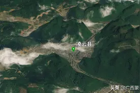 卫星航拍：广西10个最“山”的县，县城都藏在大山里图片