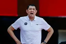 分崩离析的男篮“山东五虎将”，巩晓彬世界里的兄弟爷们儿图片