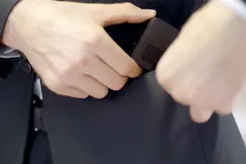 这个能放进口袋的电脑，让我想起了苹果的"垃圾桶"Mac Pro图片