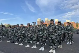 太原科技大学：军训十二时辰图片