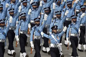 外行看热闹，内行看门道：印度阅兵声势浩大，但隐藏问题也很严重图片