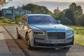 赔不起！开车时遇到这些车，能离多远离多远图片