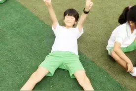 10岁孩子身高该达到多少？新身高标准出来后，不达标的家长焦虑了图片