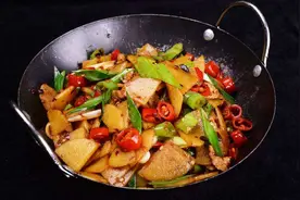 干锅土豆片，微微辣，微微香，微微弹牙，微微难度图片