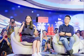 黄澜台上做“情感专家”，台下与丈夫离婚，事业与婚姻不可兼得？图片