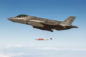 美军公开F35战机投放战术核弹，这是要开启大战？图片