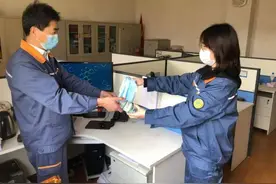 政企联手促24小时开足马力保产，武钢100%复工复产图片