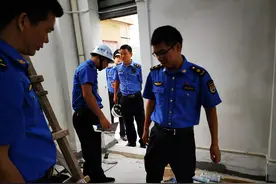 漳州云霄万城花园楼顶违建星罗棋布，竟多达21处图片