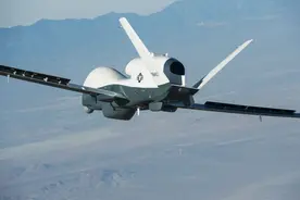 时隔5天美军MQ-4C战略级无人机再进南海，抵近侦察令人头疼，未进领空不可击落图片