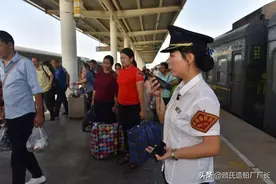 对讲机故障让114人错过列车，记2008年芜湖站集体漏乘事件图片