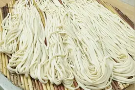 面条最好吃的做法，面条劲道，味道香喷喷，我家每周吃3次视频封面