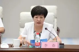 李春任三明代市长，是福建目前设区市党政“一把手”中的唯一女性图片