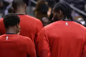 伦纳德的静态天赋有多夸张？臂展秒杀巴特勒，大手完胜老詹图片