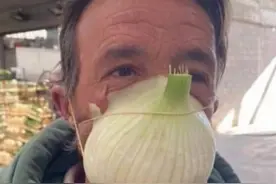 老外自制硬核防疫口罩，一个字：野图片