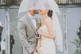 结婚当天下雨婆婆说我不吉利？婚礼当天下雨有什么寓意兆头图片