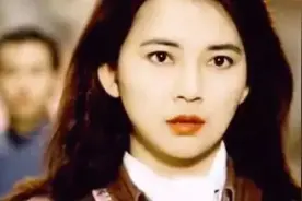 霸王花胡慧中，20岁被封玉女，35岁恋上黑帮大佬，59岁现任坐牢图片