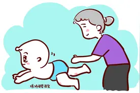 继“尿布与尿不湿之争”，老人节俭又现新花招，尿不湿晒干继续用图片