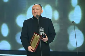 中国影视大佬背后的大佬图片