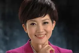 美女主持人王端端，同样是腹有诗书气自华，主持功底不俗图片