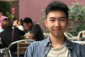 《脱口秀大会4》杨蒙恩求婚，李诞杨笠庞博现场泪崩，太感人了图片