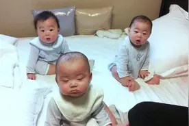 爸爸姓“老”喜得3胞胎，登记时却遭到医生质疑：这是你亲孩子？图片