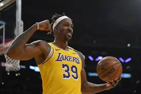 NBA现役10大中锋图片