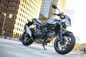 铃木2021款SV650X复古街车，外观百搭，双缸73马力图片