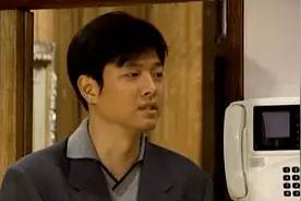 《澡堂老板家的男人们》续258:一万块钱的爱情图片