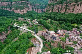 曾经仅有几乎人家的河南小山村，如今竟成了全国著名的“画家村”图片