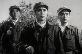 志愿军深入敌营炸桥，敌军车辆还主动为他们让路，韩国人至今蒙羞图片