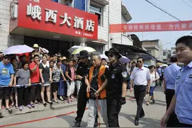 大案要案实录之4：14个烟蒂指认逃亡11年杀人犯图片