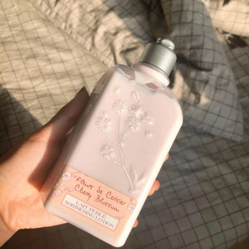 孕妇涂过期的身体乳会怎么样