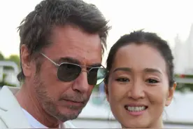 巩俐为什么嫁给70多岁的法国老头，成为他的第四任夫人？图片