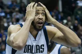 NBA那些搞笑的吹罚！能让你笑的超长集锦图片