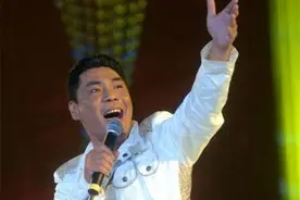 呼延生：带着残障儿子再婚，生下屠洪刚，孩子名誉全国却母子不和图片