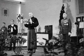 1949年以后，蒋介石在台湾，是如何把一手好牌打烂的？图片