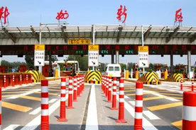 全省超80%的ETC车道已改造、系统每天核查车辆通行情况！以后别想再蹭ETC了图片