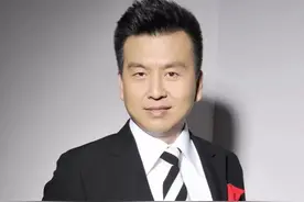 央视著名主播张泽群：55岁做父亲，对家乡河南一往情深图片