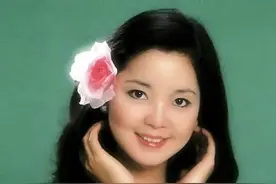 1995年邓丽君病逝，国军少将：她是台湾间谍，此事当真？图片