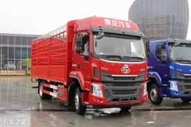 240马力高顶双卧6米8，柳汽乘龙H5载货车17万就能开回家图片
