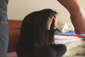 凤凰男的扶贫式婚姻：为何孙少安和《双面胶》的李亚平截然不同？图片