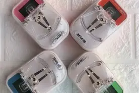 不认识翻盖手机的00后，让我流下了时代的眼泪图片