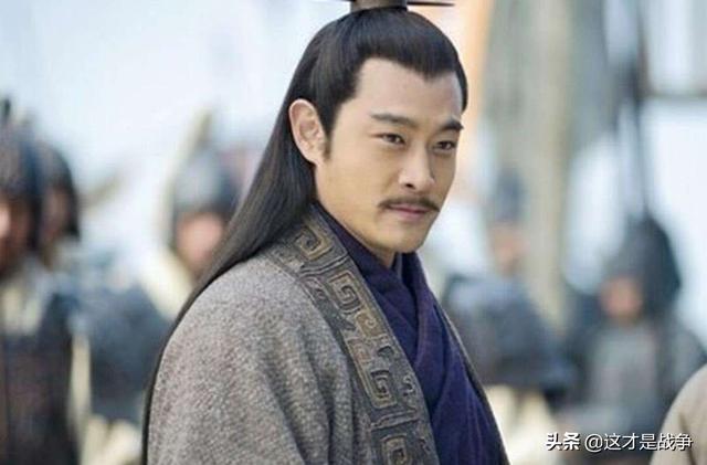 真实历史中的赤壁之战，孙刘联军实力更强，曹操被动挨打