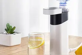 新式“烧水壶”一出，别喝矿泉水了！小巧便携，3秒喝热水，聪明图片