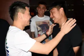 周军成功挖走大连人飞翼！而且很“隐蔽”，申花“隐形官宣”三将图片