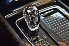 除了沃尔沃，这九款车上都有“水晶档把”，最便宜的只要12万！图片