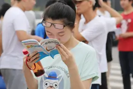 “文科生”和“理科生”的差距，差的不是一般大，真是现实又扎心图片