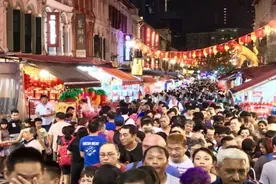 新加坡游客感叹：中国也太“自由”了，这2件事随便做还不会被抓图片