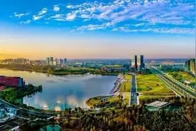 顶楼的优点、缺点有哪些。买顶楼需要注意哪些事项图片