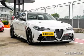 新车 | 性能在“四叶草”之上，解析阿尔法·罗密欧Giulia GTA、GTAm图片